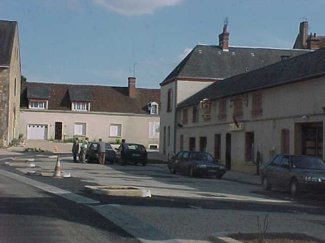 Place du Village de Courgenard